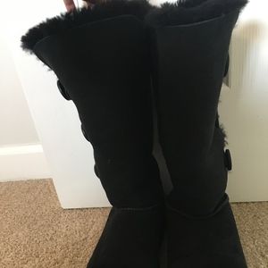 3 button Ugg Boots